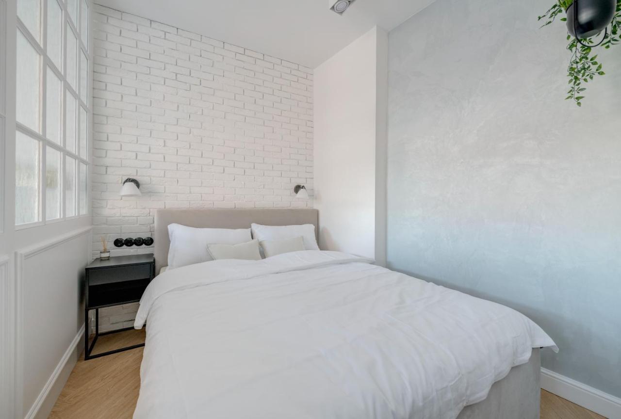 Studio In Main District In Gdansk Wrzeszcz Daire Dış mekan fotoğraf